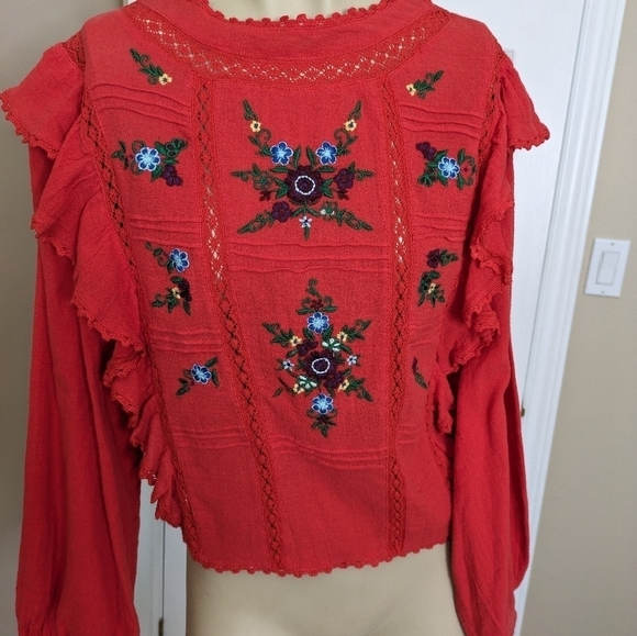 Free People Amy Red Floral Embroidered Bohemian Long Sleeve Blouse Women's Small - Picture 3 of 11